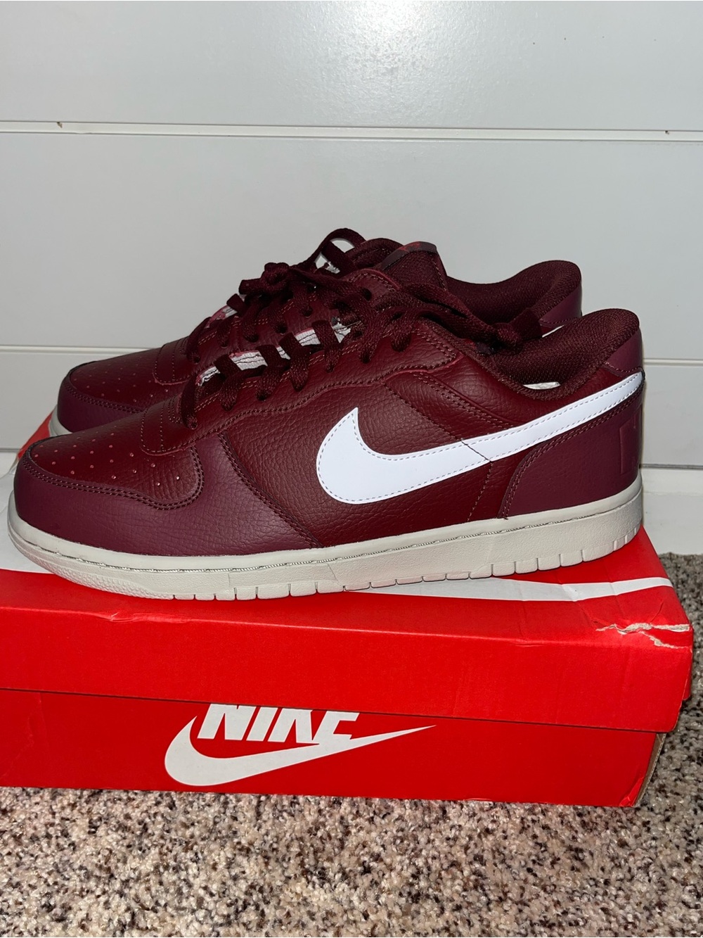 Nike Men’s Low-Top Sneakers - Burgundy and White